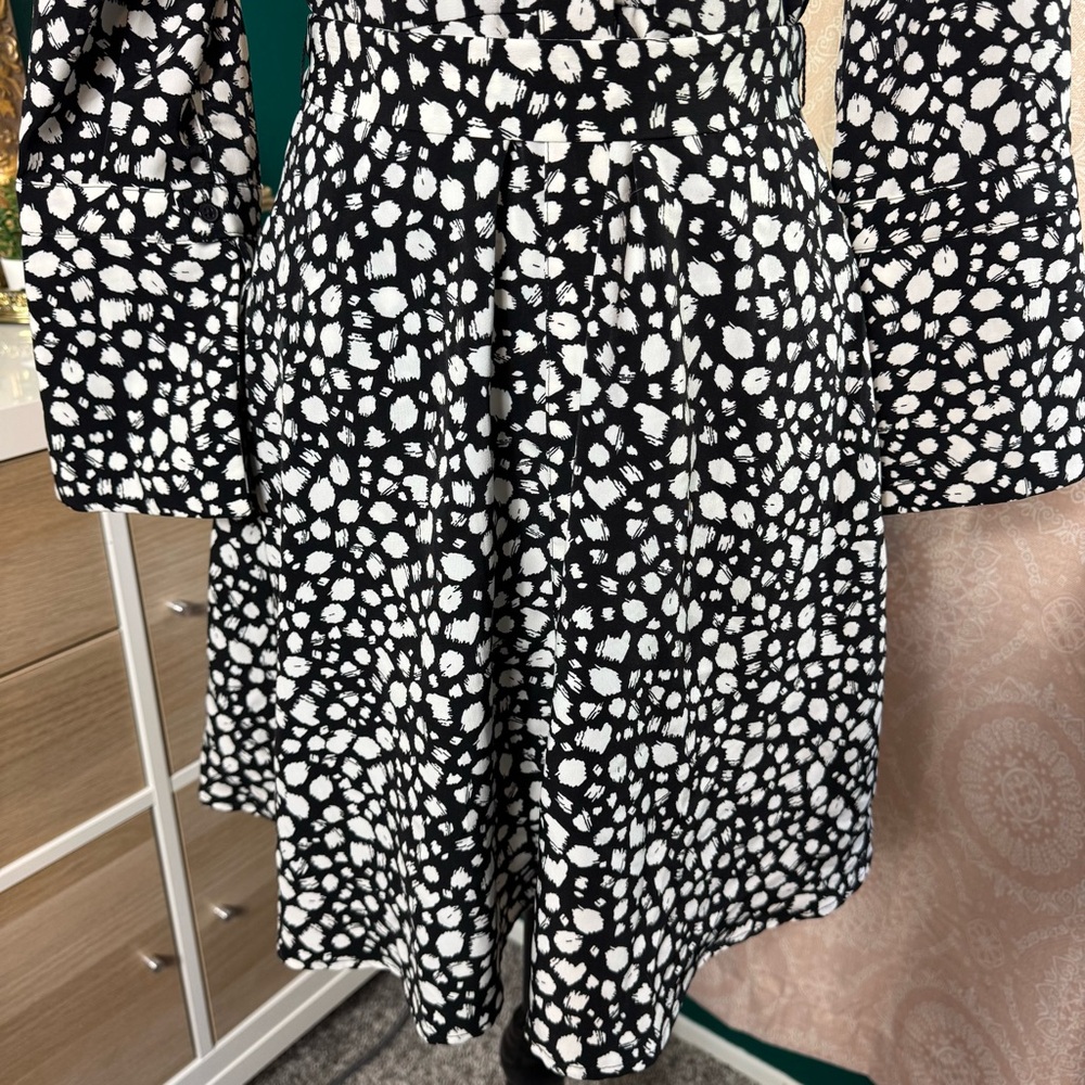 Banana Republic Button Up A Line Dress Long Sleeve White Black Pattern Petite - Picture 3 of 10